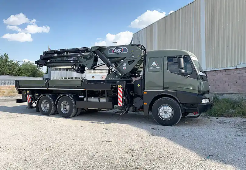 AKC 105.001 XL7 Katlanır Bomlu Vinç