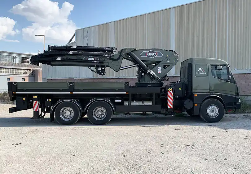 AKC 105.001 XL7 Katlanır Bomlu Vinç