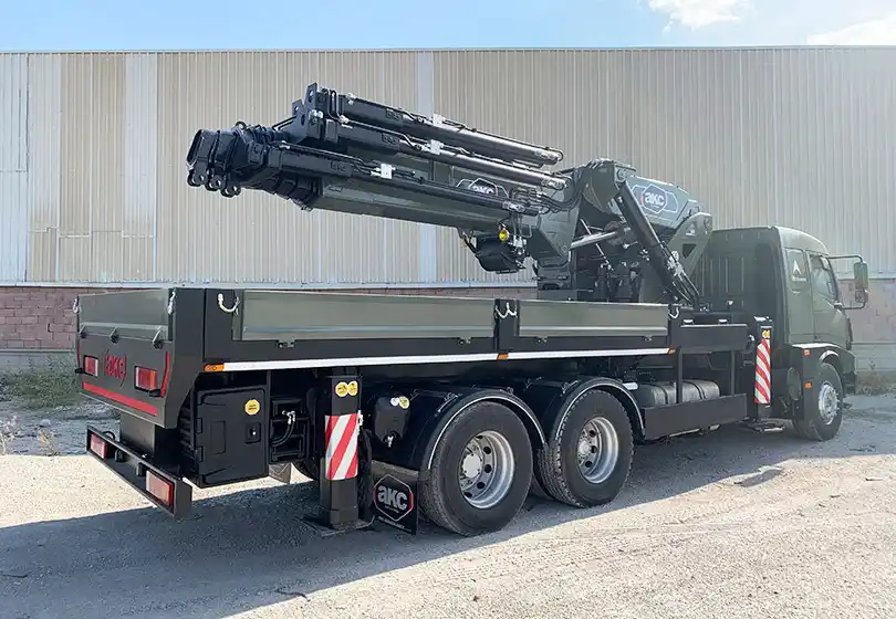 AKC 105.001 XL7 Katlanır Bomlu Vinç