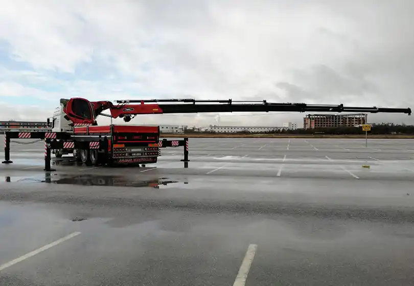 AKC 105.001 XL7 Katlanır Bomlu Vinç