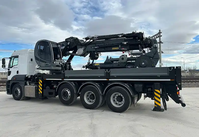 AKC 105.002 L6 / L4 Katlanır Bomlu Vinç