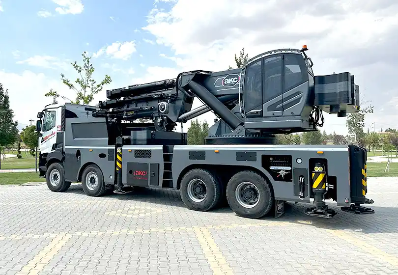 AKC 300.002 L8 / L6 Katlanır Bomlu Vinç