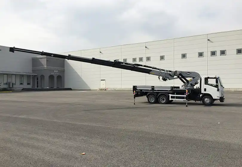 AKC 30.001 FS6 Katlanır Bomlu Vinç