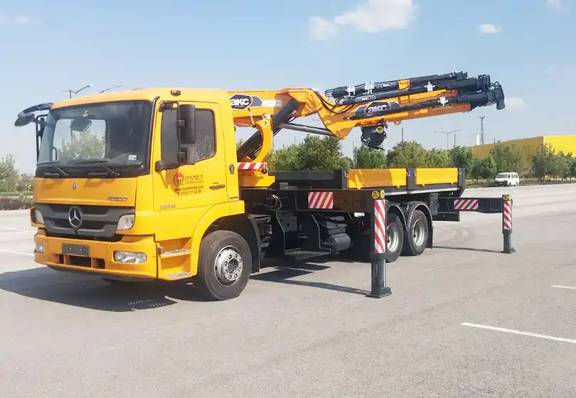 AKC 30.001 L6 Katlanır Bomlu Vinç