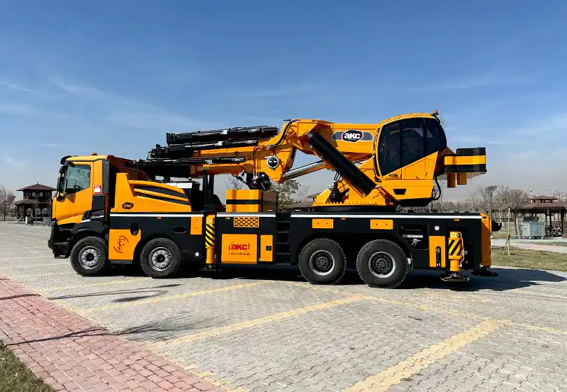 AKC 375.001 L7 Katlanır Bomlu Vinç