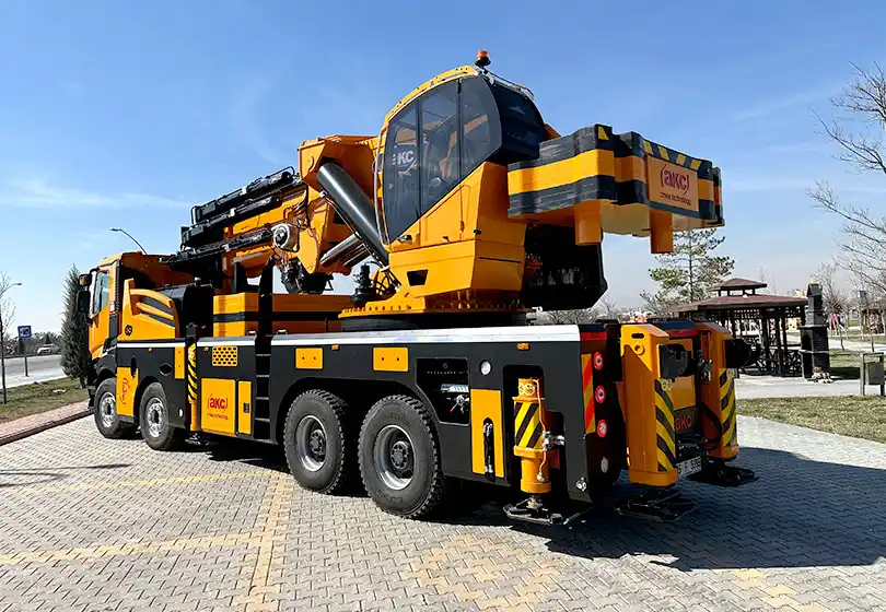 AKC 375.001 L7 Katlanır Bomlu Vinç