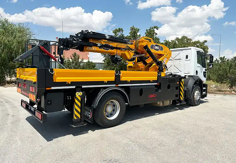 AKC 45.001 FS6 Katlanır Bomlu Vinç