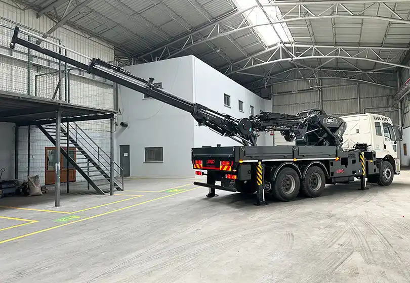 AKC 45.002 FS6 / K3 Katlanır Bomlu Vinç