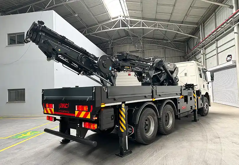 AKC 45.002 FS6 / K3 Katlanır Bomlu Vinç