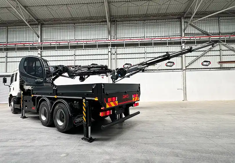 AKC 45.002 FS6 / K3 Katlanır Bomlu Vinç