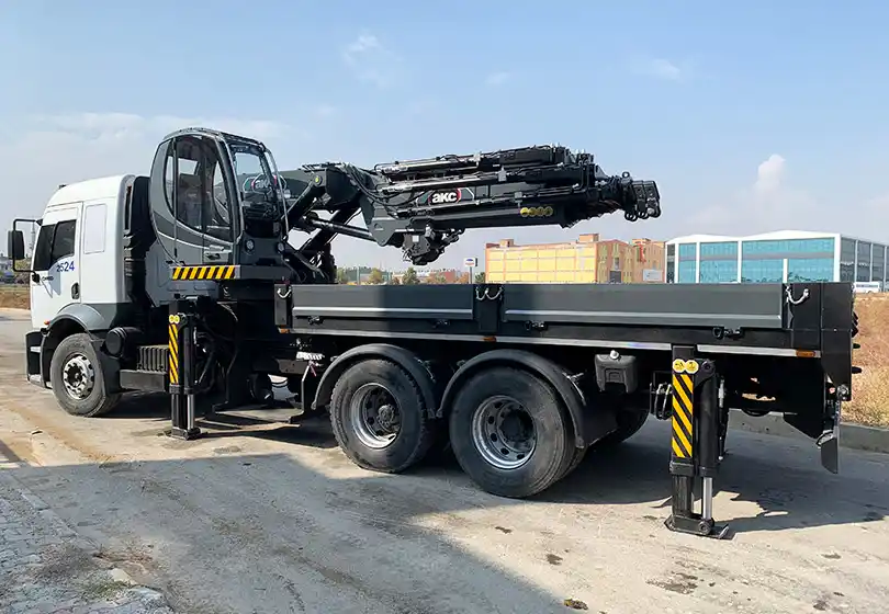 AKC 60.001 FS 7 Katlanır Bomlu Vinç