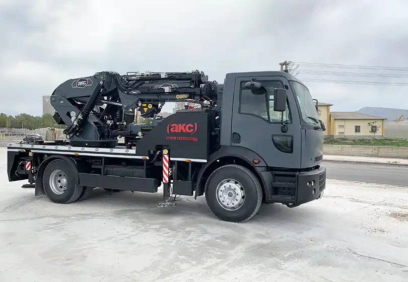 AKC 75.002 K5 / L4 Katlanır Bomlu Vinç