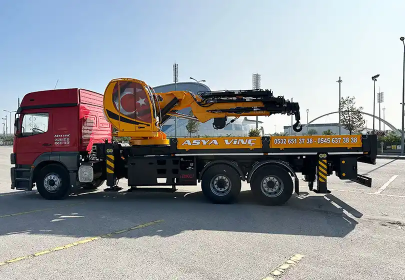 AKC 80.001 FS 7 Katlanır Bomlu Vinç