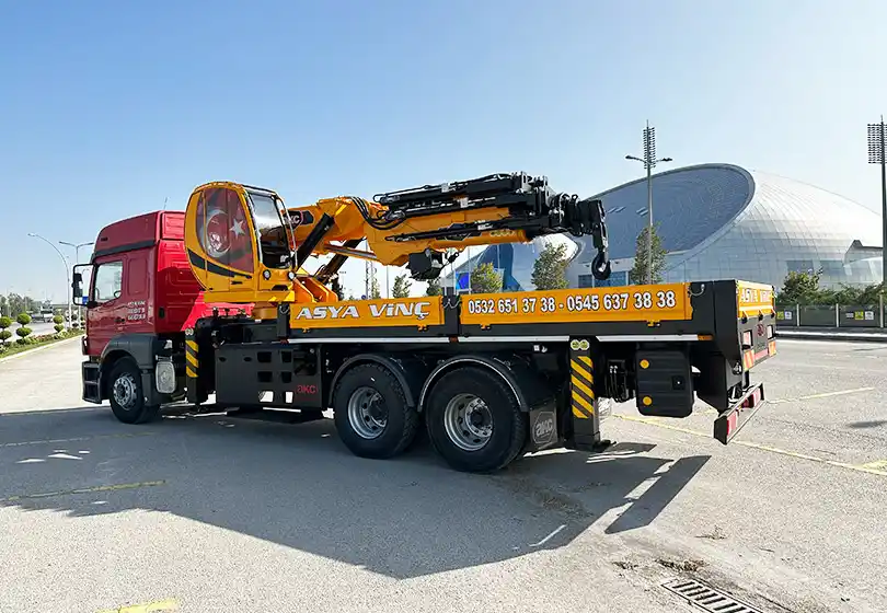 AKC 80.001 FS 7 Katlanır Bomlu Vinç