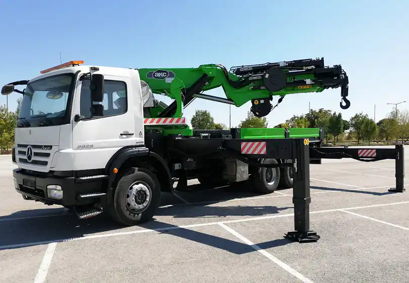 AKC 80.001 FS 7 Katlanır Bomlu Vinç