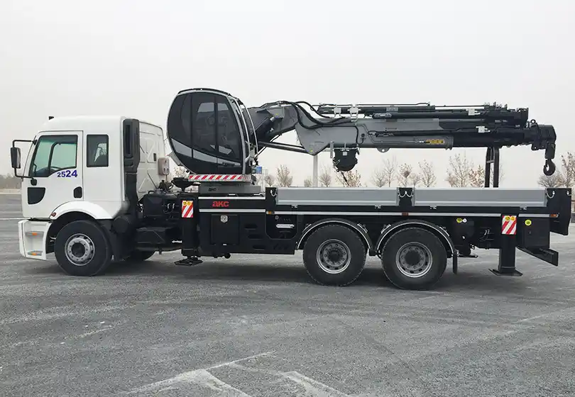 AKC 90.001 L7 Katlanır Bomlu Vinç