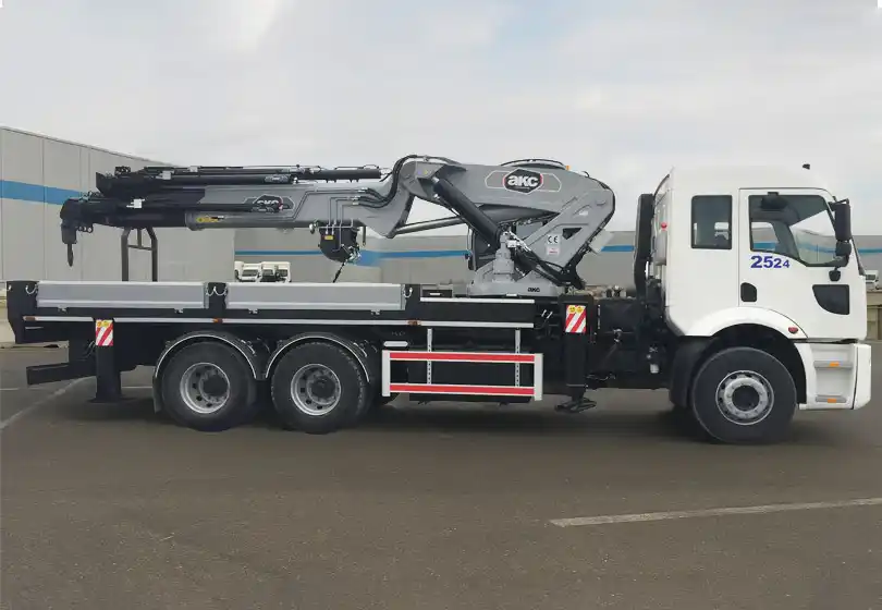 AKC 90.001 L7 Katlanır Bomlu Vinç