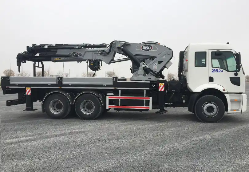 AKC 90.001 L7 Katlanır Bomlu Vinç