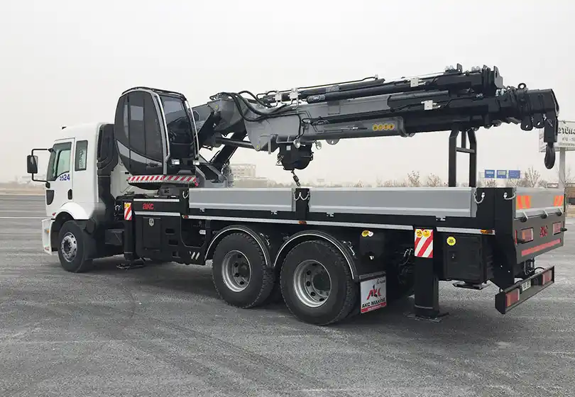 AKC 90.001 L7 Katlanır Bomlu Vinç