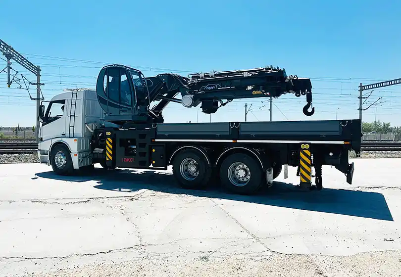 AKC 90.002 FS 6 / L4 Katlanır Bomlu Vinç