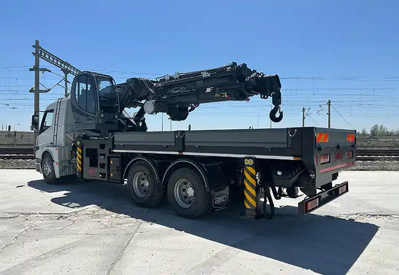AKC 90.002 L6 / L4 Katlanır Bomlu Vinç