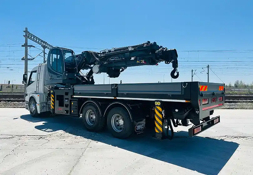 AKC 90.002 L6 / L4 Katlanır Bomlu Vinç